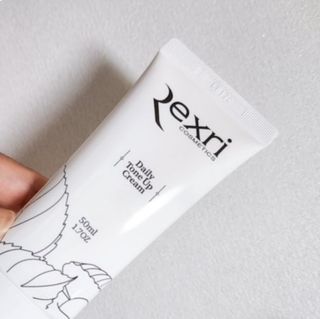 렉스리 데일리 톤업 크림 Rexri Daily Tone Up Cream — 5점을 준 리뷰어가 2022년 8월 올린 사용 사진