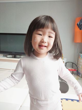 mom e 맘이 내추럴 베이비 케어 크림+바디오일 — 4점을 준 리뷰어가 2021년 1월 올린 사용 사진