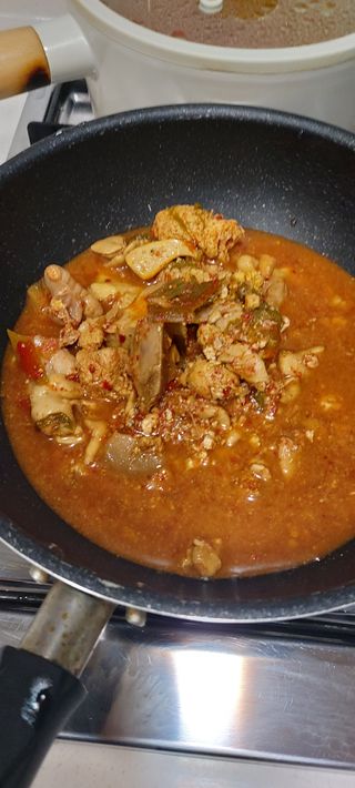 소담스퀘어 상암 궁중해물탕조씨집 백년가게 조씨집 팔뚝탕1인분550g — 4점을 준 리뷰어가 2022년 12월 올린 사용 사진