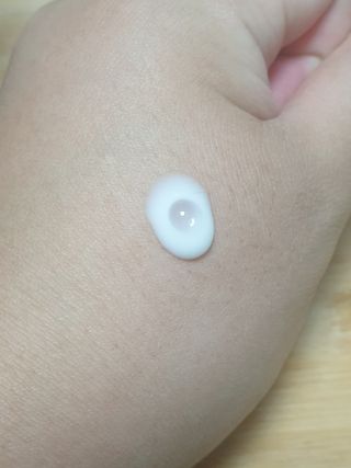 코드네이처 비아미 비타 화이트닝 앰플 — 3점을 준 리뷰어가 2021년 8월 올린 사용 사진