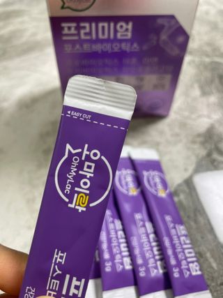 [유산균] 오마이락 프리미엄 포스트바이오틱스 30P — 5점을 준 리뷰어가 2022년 12월 올린 사용 사진