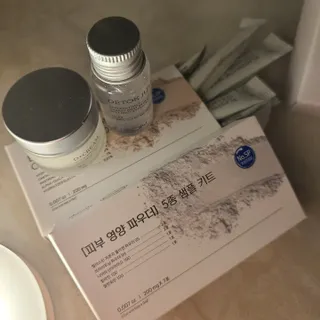 [유니자르] COSDIY  샘플 키트 + 엘라스틴 저분자 콜라겐 파우더 — 5점을 준 리뷰어가 2021년 10월 올린 사용 사진