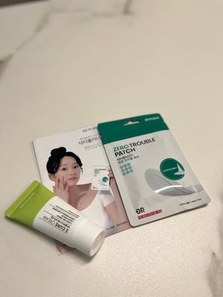 닥터플리너스 제트 큐어 크림 30ml + 제로 트러블 패치 9EA — 4점을 준 리뷰어가 2022년 3월 올린 사용 사진