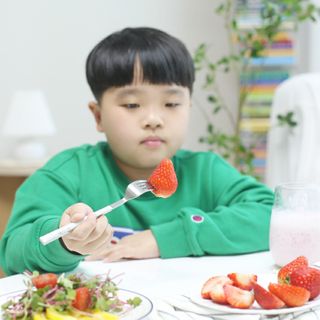 옳음 딸기 논산 설향 딸기 900g 산지직송 — 5점을 준 리뷰어가 2021년 2월 올린 사용 사진