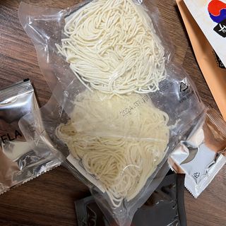 [한면원] 비빔국수 2인분 — 5점을 준 리뷰어가 2022년 8월 올린 사용 사진