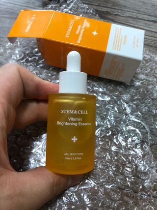체르엠 스템앤셀 비타민 브라이트닝 에센스 30ml 1개 — 5점을 준 리뷰어가 2021년 9월 올린 사용 사진