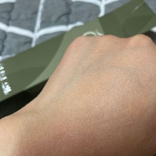 올리브 오일 스킨케어 컴퍼니 [OOSC] 보송보송한 내추럴리 너리시드 핸드크림 125ml — 5점을 준 리뷰어가 2021년 4월 올린 사용 사진
