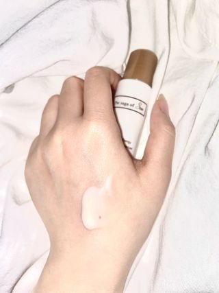 더사가오브수 [사가수] 효혜윤 보태니컬 에너지 에센스인로션 20ml /아이포올 스틱 3g — 5점을 준 리뷰어가 2023년 2월 올린 사용 사진