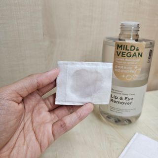 [후르디아] 눈시림없는 올영 립앤아이 리무버 — 4점을 준 리뷰어가 2024년 4월 올린 사용 사진