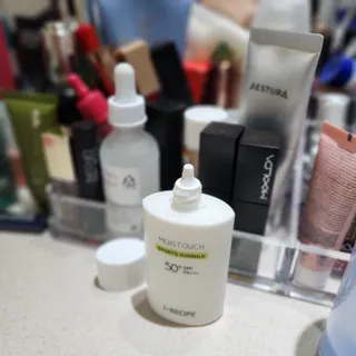 아이레시피 모이스트터치 스포츠 선밀크 50ml (SPF50+ PA+++) — 5점을 준 리뷰어가 2023년 6월 올린 사용 사진