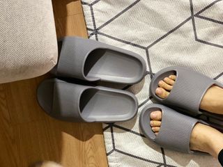 창신리빙 [프랑코 EVA 항균 거실화] 똑똑한 정리 수납 — 5점을 준 리뷰어가 2021년 2월 올린 사용 사진