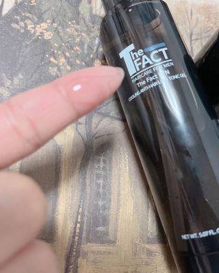 The Fact 더팩트 에이치에프엔 쿨링 안티헤어로스 토닉 젤 150ml — 5점을 준 리뷰어가 2022년 5월 올린 사용 사진