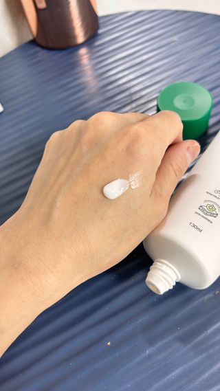 ★스마트 스토어 [올바이오] 더마크림 라이트 크림 130ml 저자극 보습 가려움개선 — 5점을 준 리뷰어가 2024년 12월 올린 사용 사진