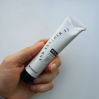 멈칫(MUMCHIT) 넥퍼퓸 NECKPERFUME 2가지 향 — 5점을 준 리뷰어가 2021년 11월 올린 사용 사진