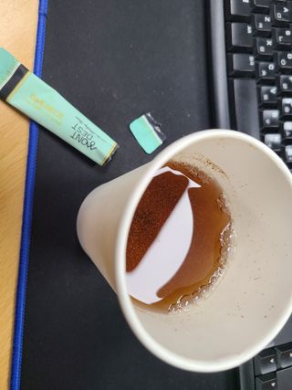 몽베스트 위드더 블랜딩 하우스 _ 얼그레이 블랙티 — 4점을 준 리뷰어가 2023년 1월 올린 사용 사진