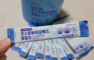 서울약사신협_포스트바이오틱스패밀리_5g x 100포 — 5점을 준 리뷰어가 2021년 3월 올린 사용 사진