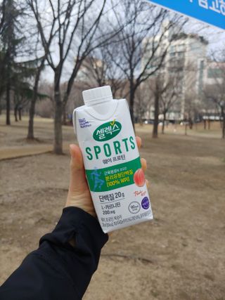 셀렉스스포츠 셀렉스 스포츠 웨이 프로틴 복숭아_ 330ml x 12팩 — 5점을 준 리뷰어가 2021년 3월 올린 사용 사진