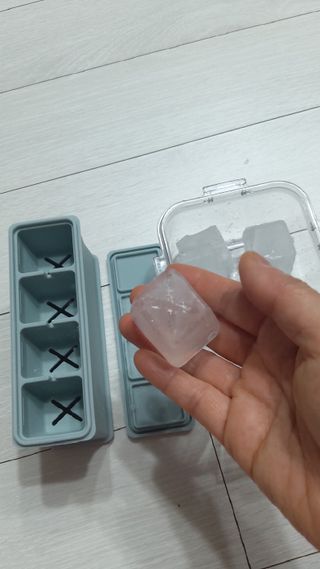 니디즈 포트아이스 2단 밀폐 실리콘 얼음틀 — 5점을 준 리뷰어가 2023년 2월 올린 사용 사진