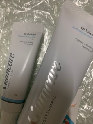 닥터데디스  잇몸치약 100g  [건강한 잇몸 관리를 위한 치약] + 여행용미니치약 15g — 5점을 준 리뷰어가 2022년 8월 올린 사용 사진