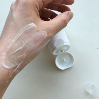 mom e 맘이 내추럴 베이비 케어 크림+바디오일 — 5점을 준 리뷰어가 2021년 1월 올린 사용 사진