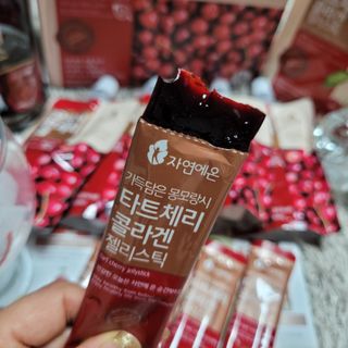 자연에온 몽모랑시 타트체리 3종 세트 구성 - 저분자콜라겐젤리, NFC 착즙주스 — 5점을 준 리뷰어가 2021년 7월 올린 사용 사진