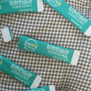 [유산균] 오마이락 장편한습관 프로바이오틱스 30P — 4점을 준 리뷰어가 2022년 12월 올린 사용 사진