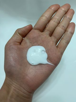 [포레스트스토리] 탈모증상완화 샴푸 1,000ml — 5점을 준 리뷰어가 2022년 6월 올린 사용 사진