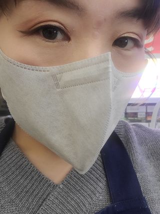 케이퓨리 귀편한 숨쉬기편한 새부리형 항균 구리마스크 대형 — 5점을 준 리뷰어가 2022년 11월 올린 사용 사진
