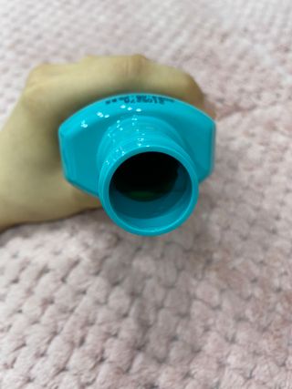 30초 후 눈으로 확인하는 헬리덴티 프라글린스 가글 — 5점을 준 리뷰어가 2021년 6월 올린 사용 사진
