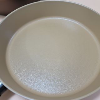 모멘토 마론 프라이팬 26cm 3종 (26cm팬/26cm웍팬/호환 스티머+돔뚜껑) — 5점을 준 리뷰어가 2022년 9월 올린 사용 사진