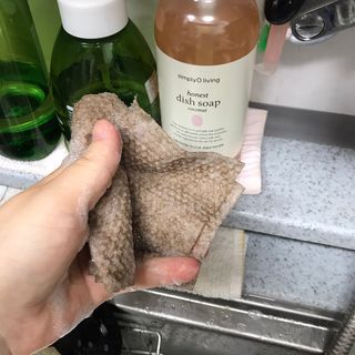 심플리오리빙 어니스트 주방세제 본품 500ml + 리필 900ml (코코넛향) — 5점을 준 리뷰어가 2022년 6월 올린 사용 사진