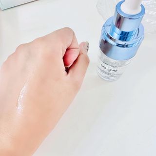 나우 [리브엠] 화해 1등 수분앰플 , 엑소코어 워터풀 텐션 앰플 — 3.5점을 준 리뷰어가 2023년 8월 올린 사용 사진