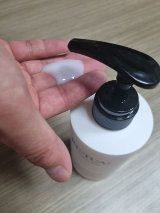 레츄얼 더 센트 바디워시 시크릿 파라다이스(500ml) — 5점을 준 리뷰어가 2022년 6월 올린 사용 사진