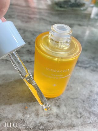 체르엠 스템앤셀 비타민 브라이트닝 에센스 30ml 1개 — 5점을 준 리뷰어가 2021년 10월 올린 사용 사진