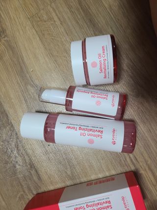 아이앤립 / EYENLIP 아이앤립 연어오일 리바이탈라이징 토너+앰플+크림 3종 세트 — 5점을 준 리뷰어가 2021년 5월 올린 사용 사진