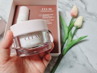 프리마인 바르기만 하면 철벽 스킨케어+24시간 마스크팩 효과. 셀라브 리제너레이팅 시스템 부스터+크림 세트 — 5점을 준 리뷰어가 2023년 6월 올린 사용 사진