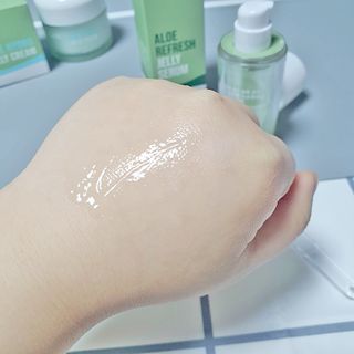 김정문알로에 큐어 큐어 알로에 리프레쉬 젤리 세럼, 큐어 알로에 하이드로 젤리 크림 — 5점을 준 리뷰어가 2021년 3월 올린 사용 사진