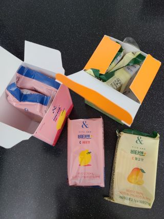 비타앤C 레몬맛, 망고맛 — 5점을 준 리뷰어가 2021년 5월 올린 사용 사진