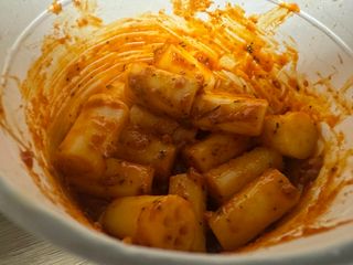 나우  [요리궁리] B타입 ( 매콤, 치즈, 매콤까르보 ) 꽃떡볶이 6개입 세트 — 5점을 준 리뷰어가 2025년 3월 올린 사용 사진