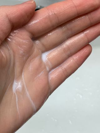 비프리코스메틱 비포에프터 클렌징오일 200ml — 5점을 준 리뷰어가 2023년 1월 올린 사용 사진