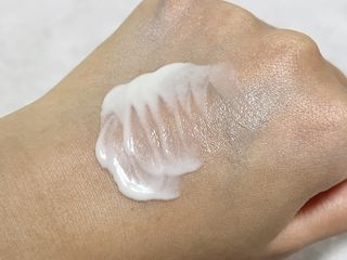 프리마인 선크림만 바꿨을 뿐인데 매일 물 2L챙겨먹고 기초케어 완벽하게 한 물빛피부 완성,셀라브UV프로텍터 — 4.5점을 준 리뷰어가 2023년 6월 올린 사용 사진