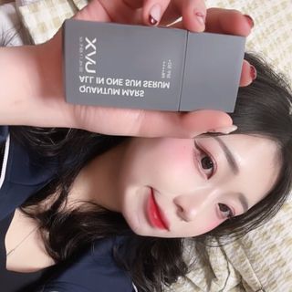 UVX 퀀텀 마스 올인원 선세럼 — 5점을 준 리뷰어가 2024년 1월 올린 사용 사진