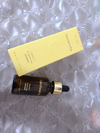 스킨큐어 산다화 비타민c 화이트닝 에센스 30ml — 4점을 준 리뷰어가 2021년 8월 올린 사용 사진