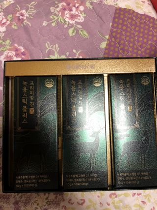 서울약사신협_프리미엄 진 녹용스틱 플러스10g x 30포 — 5점을 준 리뷰어가 2021년 7월 올린 사용 사진