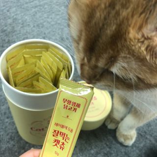 페페로니 잘 먹는 캣츄 - 무항생제 닭고기 24개입 — 5점을 준 리뷰어가 2021년 7월 올린 사용 사진