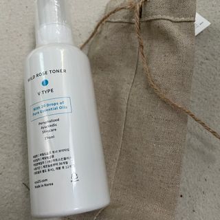 AYU25[아유트웬티파이브] 피부건강에 꼭 필요한 pH 약산성 와일드 로즈토너 — 2.5점을 준 리뷰어가 2021년 4월 올린 사용 사진