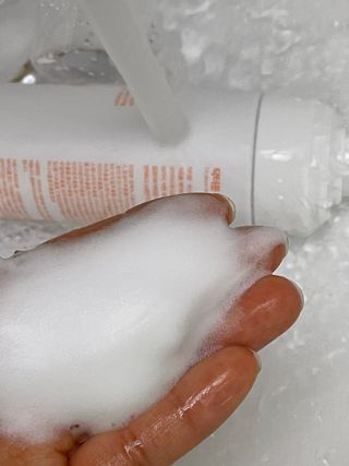 MF프리 [닥터문] 유산균 락토케어 질경초 여성청결제 200ml (폼타입) — 5점을 준 리뷰어가 2022년 7월 올린 사용 사진