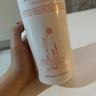 프리[닥터문] 유산균 락토케어 질경초 여성청결제 1000ml (젤타입) — 5점을 준 리뷰어가 2022년 5월 올린 사용 사진