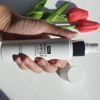 리생 [Re생] 퍼팩트 앰플 이중 기능성 미스트 100ml  피부미백 주름개선 = 총 2개 200ml 증정 — 4점을 준 리뷰어가 2021년 9월 올린 사용 사진