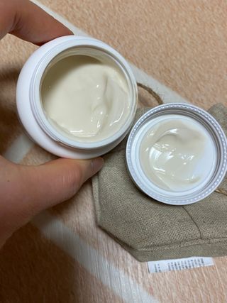 AYU25[아유트웬티파이브]다마스크로즈워터 베이스 천연 수분 촉촉 크림 — 5점을 준 리뷰어가 2021년 2월 올린 사용 사진